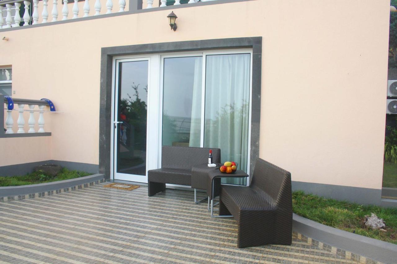 Apartmán Lugar Dos Louros 2 Estreito Da Calheta Exteriér fotografie