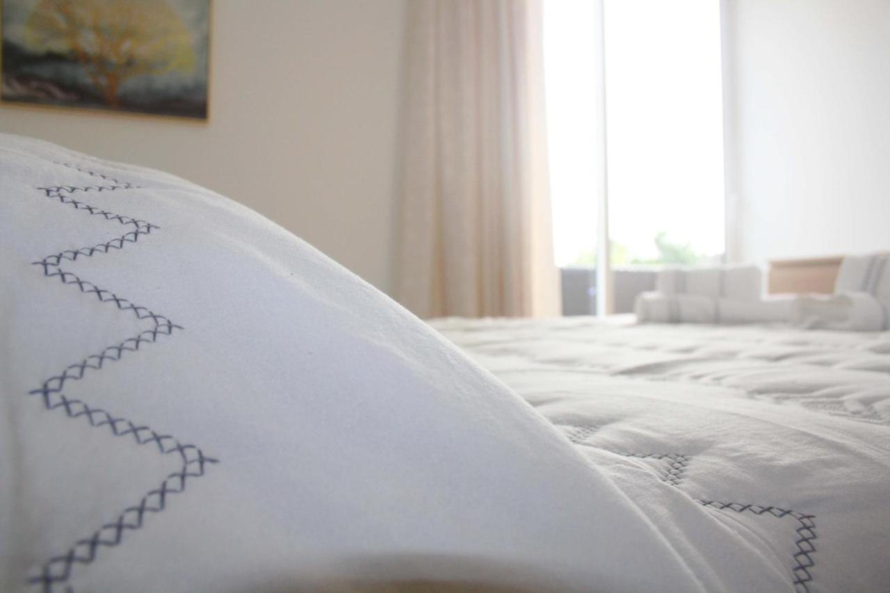 Apartmán Lugar Dos Louros 2 Estreito Da Calheta Exteriér fotografie